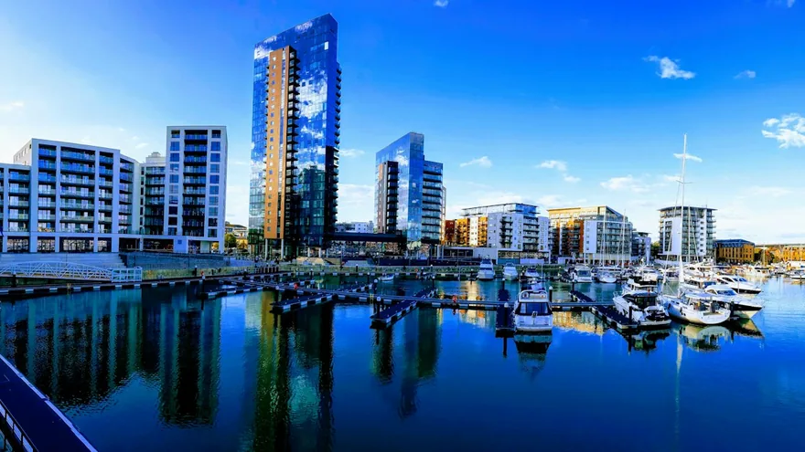 Southampton city skyline